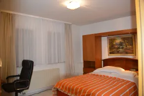 Remarkable 1-Bed Apartment in Kindsbach - Image 5