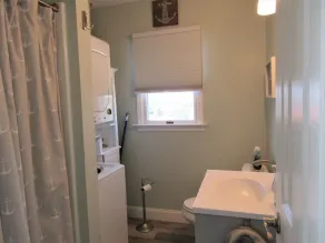 2 bedroom condo totally renovated on ocean block in Ship Bottom - Image 2
