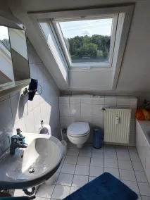 Alojamiento privado en un BR 2. Dachgeschosswohnung. Para 2 máx. 3 Pers. - Image 4