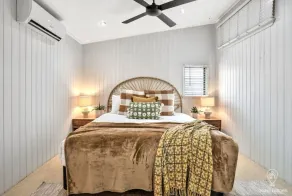 The Gallery - Stylish City-Fringe Apartment with Outdoor Living & Office Space - Image 4