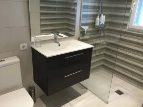 Lukket villa med større end gennemsnitlig privat pool og dejlig udsigt i Javea - Image 3