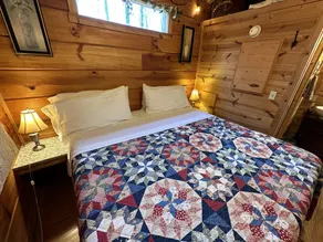 Flot udsigt, Hot Tub, Pejs, Nær Downtown, Gratis WiFi, Kæledyr tilladt - Image 5