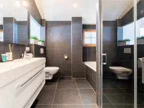 Exclusive and attractive chalet with wellness - Image 2
