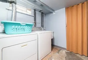1st Floor - Free Parking - Washer & Dryer - AGH - Image 2