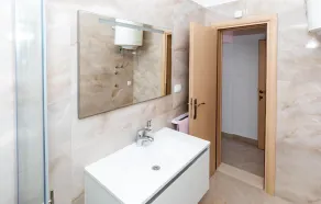 Schöne Wohnung in Blace mit Meerblick - Image 3
