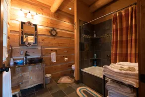 Fern Hill Lodge-Luxus Log Retreat auf 25 Hektar in Willamette Valley Wine Country - Image 5
