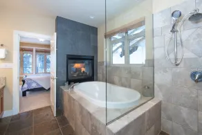 Two Bedroom Premium with two bathrooms two fireplaces - Image 4