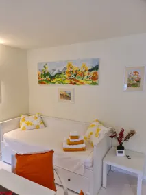 Apartment White Busteni - Image 5