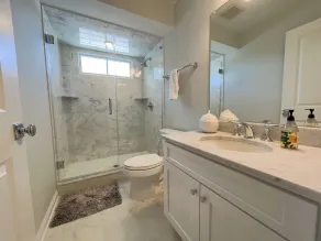 Amenities Galore!!!  Welcome to -Out of the Blue- your brand-new luxury shore retreat - Image 5