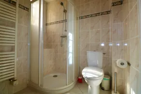 FAMILY HOME WITH VIEW*** OVER THE RIVER & CITY CENTER AT SHORT WALKING DISTANCE - Image 5