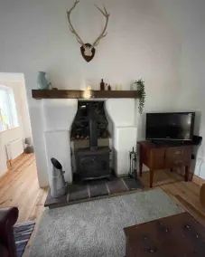 Old Stone Cottage - historical cottage with woodburner, great trails - Image 4