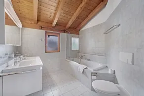 Apartamento no sótão com 2 quartos - Image 2