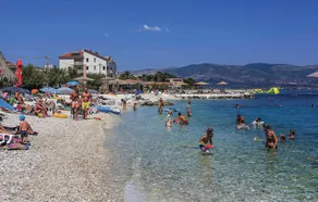 1 bedroom awesome apartment in Arbanija - Image 2