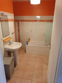 Appartement RDC au cœur de la rue de la citadelle - Image 3