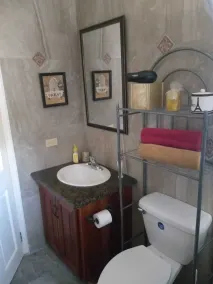 Quiet & Comfortable 3 bedroom Hideaway Near Ocho Rios Attractions - Image 2