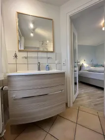 Matrimoniale-Comfort-Bagno privato-Terrazza - Image 3