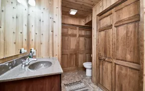 Luxury, Lakefront Chalet; Dock, Grills, Sasquatch & Firepits with a view - Image 5
