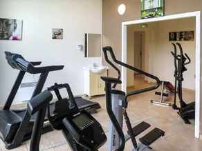 Lovely apartment in villa for 6 people with pool, WIFI, TV, terrace and pets allowed - Image 3
