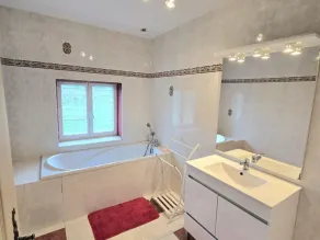 Large country house with private pool and pets allowed - Image 5