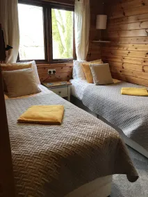 Lake District Log Cabin - Image 5