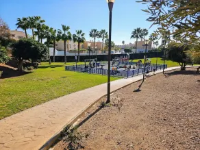 Apt in Malaga with 3 swimming pools, free parking 80m from the beach, - Image 3