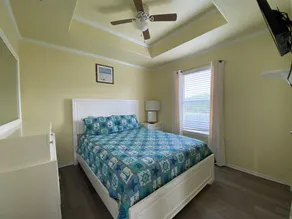This house is a 2 bedroom(s), 1 bathrooms, located in Rockport, TX. - Image 4