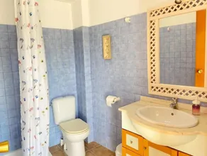 Piso en Vall de Almonacid con vistas, aire acondicionado, Wifi y Smart TV - Image 4