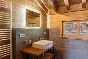 Appartamento per vacanze 'Blockhaus Sonnenspitz' con vista sulle montagne, giardino comune e WLAN - Image 5