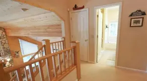 Cabane spacieuse avec salle de jeux, WIFI gratuit et parking - Image 2