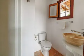 Charmigt och autentiskt Ibicencan hus, med pool, grill, nära San Jose och stranden i Cala C - Image 3