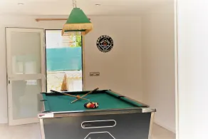 Beautiful and comfortable house with swimmingpool - Image 2