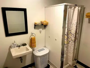 1BR Close to MTU, Keweenaw, Houghton w/Full Amenities on the SXS SnowmobileTrail - Image 3