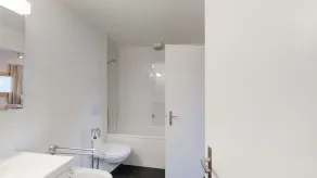 Moderne og attraktiv 2-værelses lejlighed i 2. pladsen - Image 3