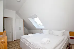 Beachfront apartment with balcony, use of swimming pool and sauna - Rex Rugia apartment 28-6 - Image 4