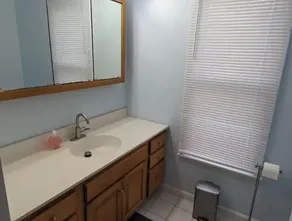Cozy Rustic 2BR Retreat Near Park and Lakes - Image 2