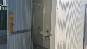 Fishos Hangout 2 - Unit 2 Sinclair St 21 - Image 3