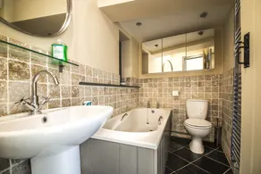 Rock Cottage - 3 Bedroom Holiday Home - Fishguard - Image 2