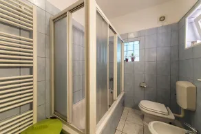 Apartment with a large terrace overlooking the pool. - Image 5
