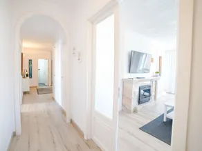 Smuk lejlighed for 6 gæster med WIFI, klimaanlæg, TV og gårdhave - Image 2