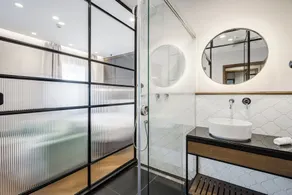 Budapest Eye- Boutique Suites, by BQA - Image 3