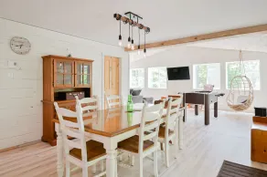 Chalet Rustique Avec Spa/foyer/étang Privé - 5 min de la Plage et ski - Image 5