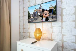 Charming 3Bd Close to Disney at Enclave 1021 - Image 2