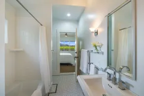 3 bd 2 ba Vineyard View Farmhouse close to downtown St. Helena Permit PL24-006 - Image 4
