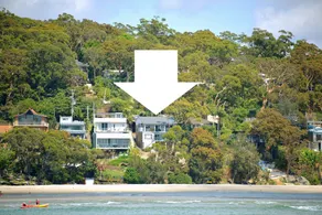 BEACH AT THE BOTTOM OF YOUR GARDEN & OCEAN VIEWS PACIFIC CRES - Image 5