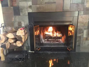 Cozy 3br cabin 5 minutes (1.5 miles) from Okemo Mountain Base - Image 2