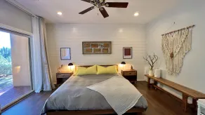 Stylish Home, Stunning Views and Private Hot Tub! - Image 4