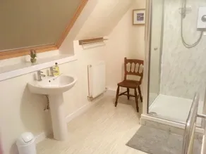 Dejligt hav og bjergudsigt, rummeligt Portree hjem - Image 3