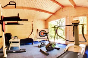 5 bedroom property with private pool, gym, ping pong, 90km northern Rome - Image 5