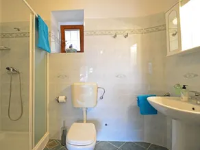 Lovely apartment for 6 people with WIFI, A/C, TV, terrace and pets allowed - Image 2