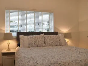 1 bedroom accommodation in Hawley - Image 4